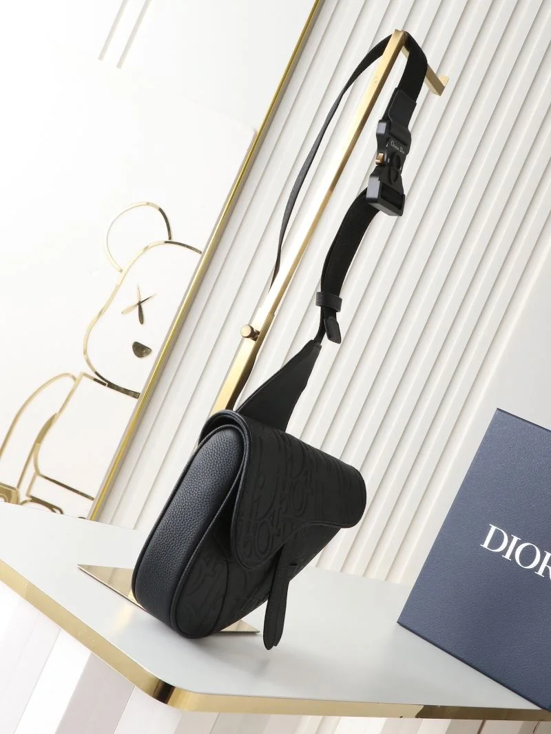 Minimalist Christian Dior Saddle bags 47158
