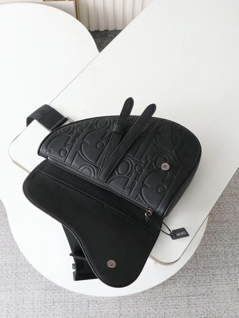 Minimalist Christian Dior Saddle bags 47158