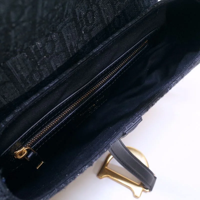 Christian Dior Saddle bags OnTrend 47157