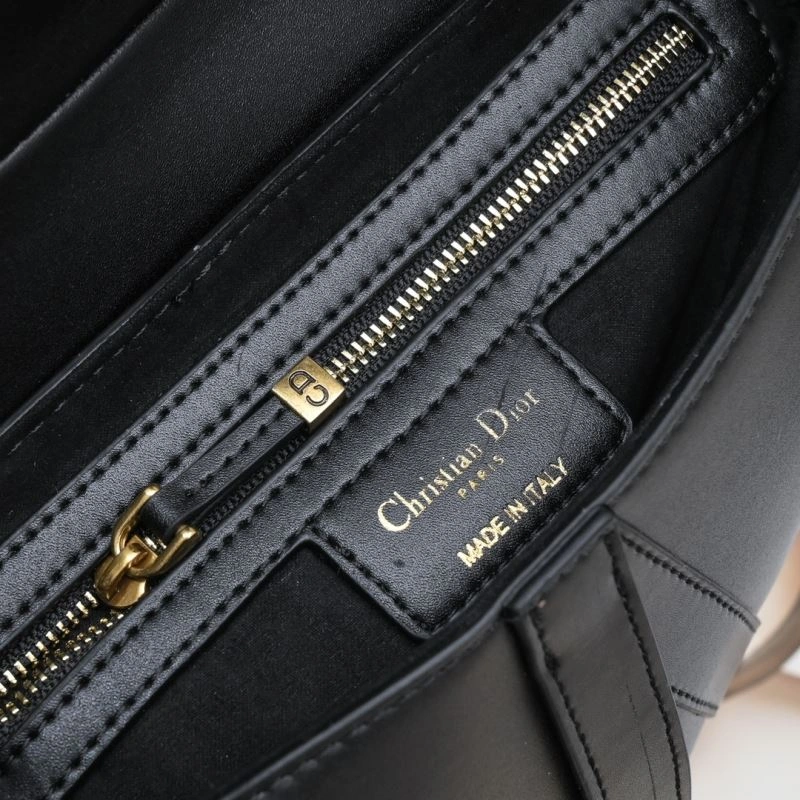 Christian Dior Saddle bags Minimalist 85705