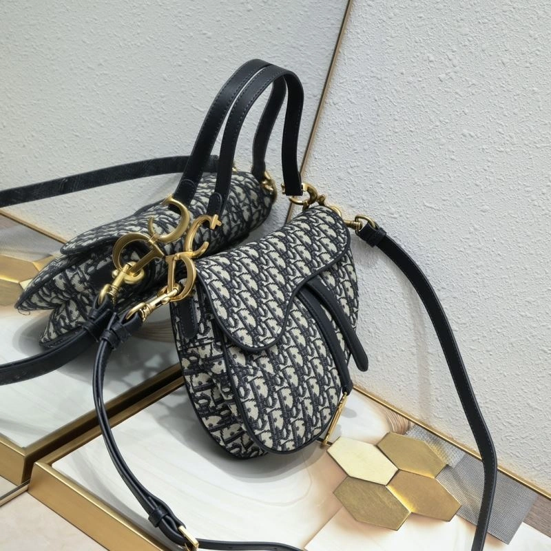 Versatile Christian Dior Saddle bags 78851