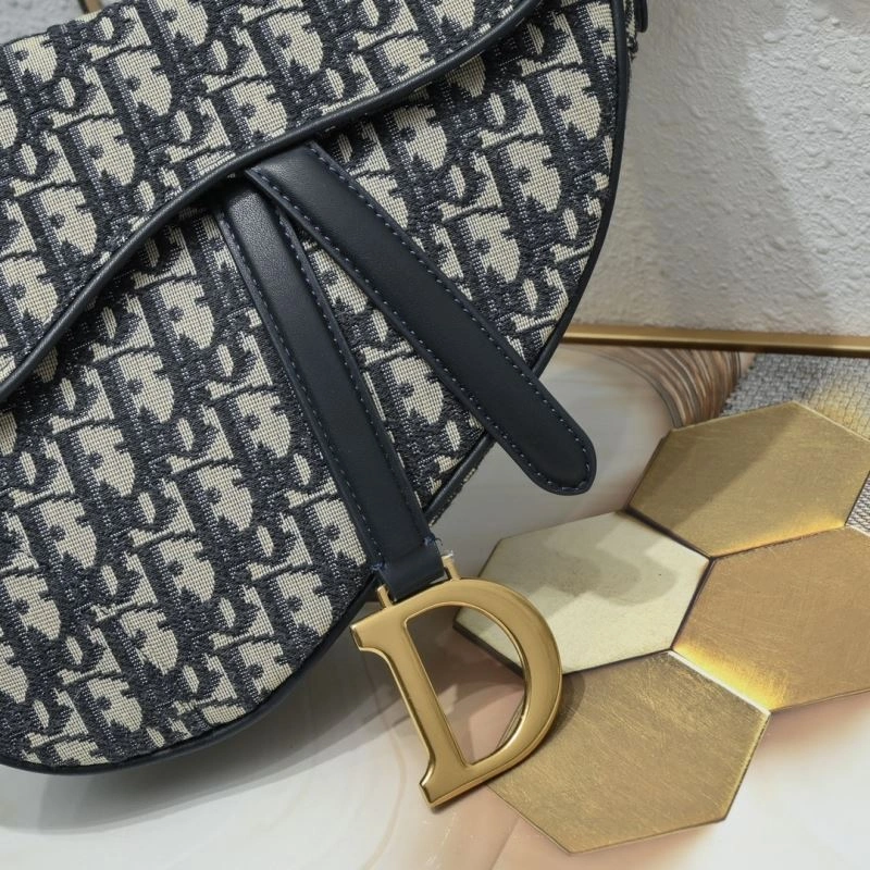 Versatile Christian Dior Saddle bags 78851
