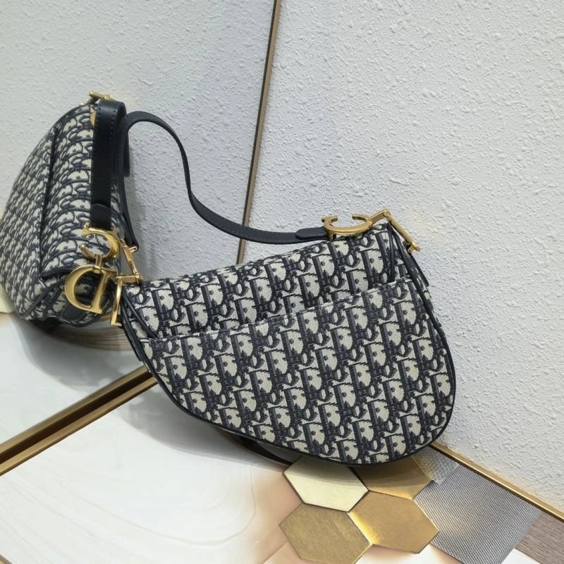 Versatile Christian Dior Saddle bags 78851