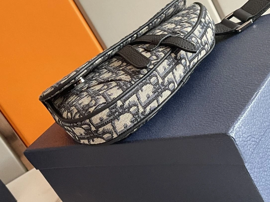 Sporty Christian Dior Saddle bags 92208