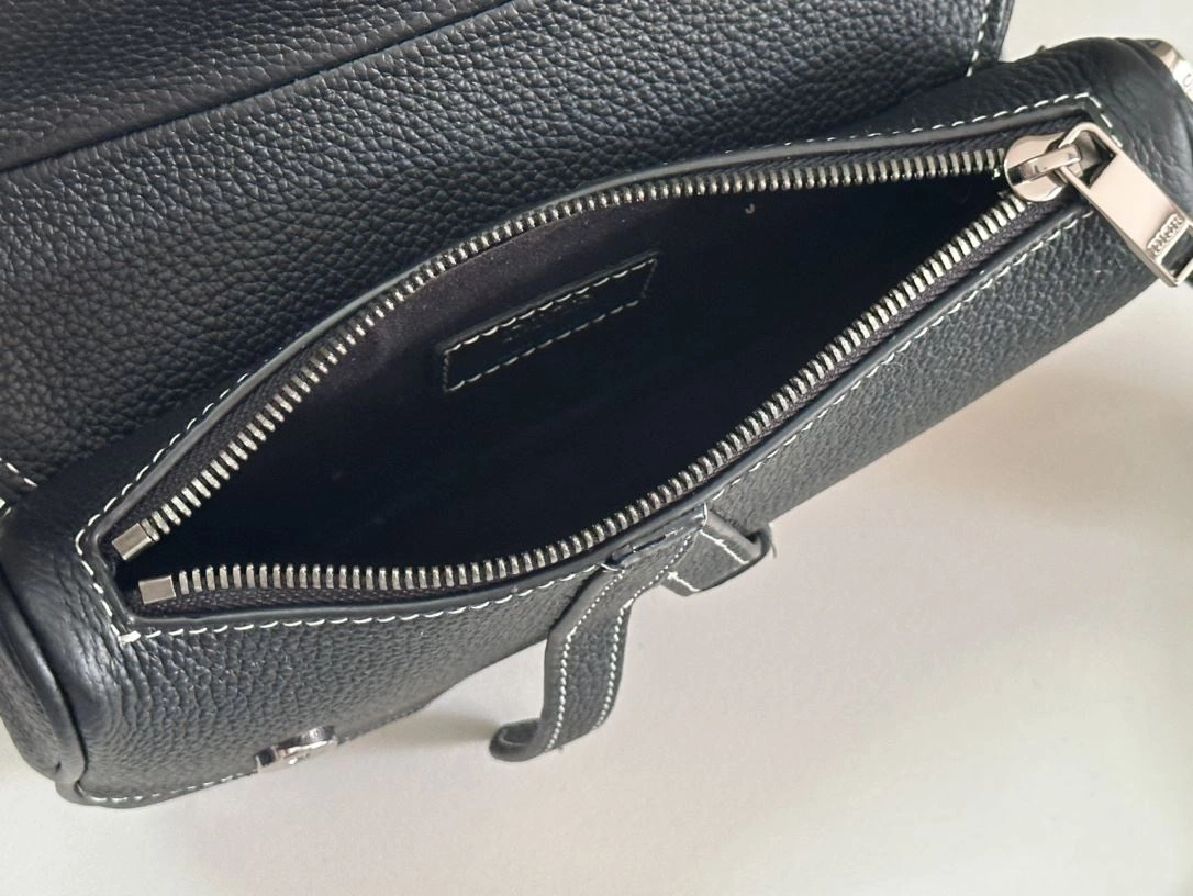 Christian Dior Saddle bags Unisex 92207