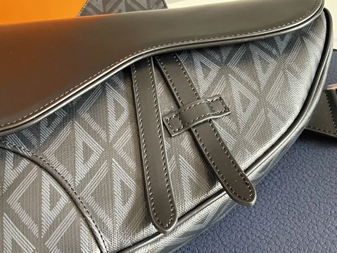Durable Christian Dior Saddle bags 92183