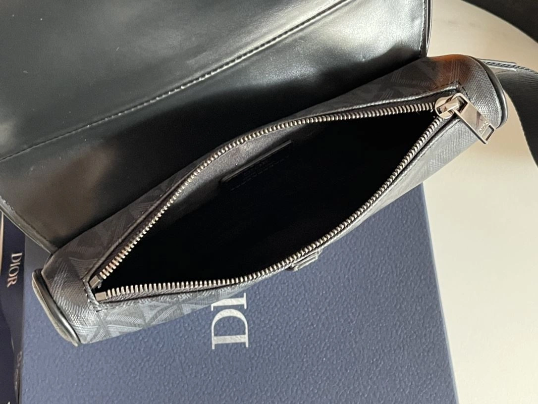 Durable Christian Dior Saddle bags 92183