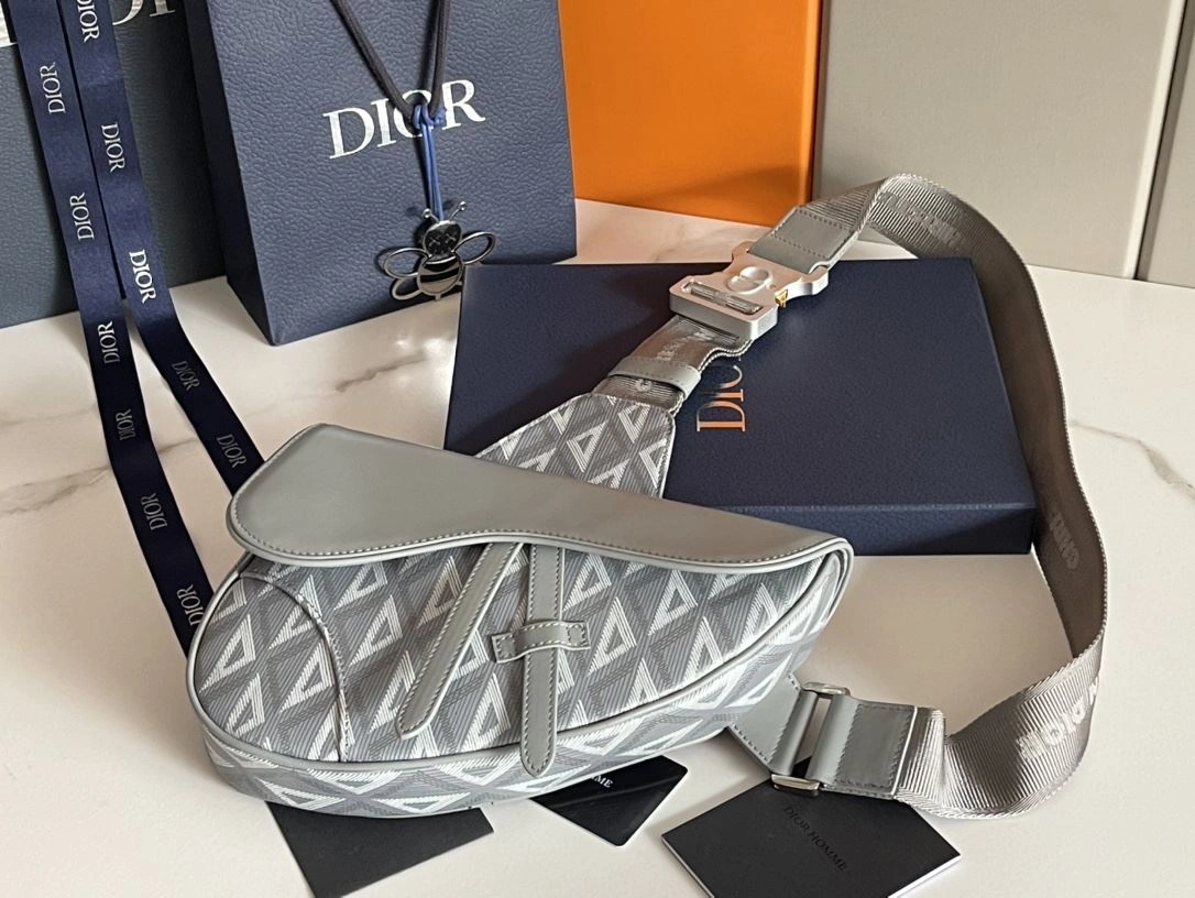 Unisex Christian Dior Saddle bags 92188