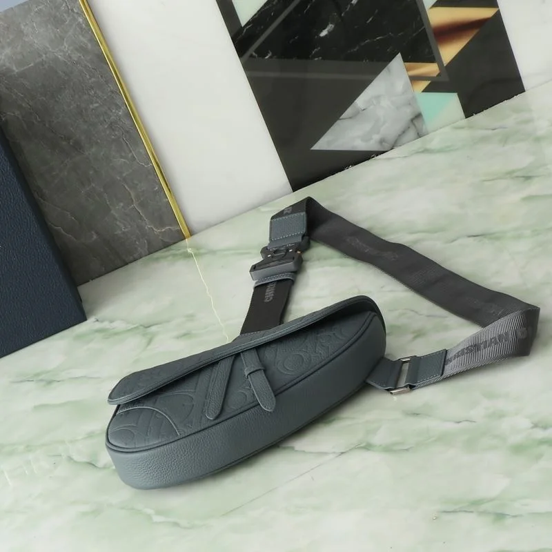 Lightweight Christian Dior Saddle bags 46347