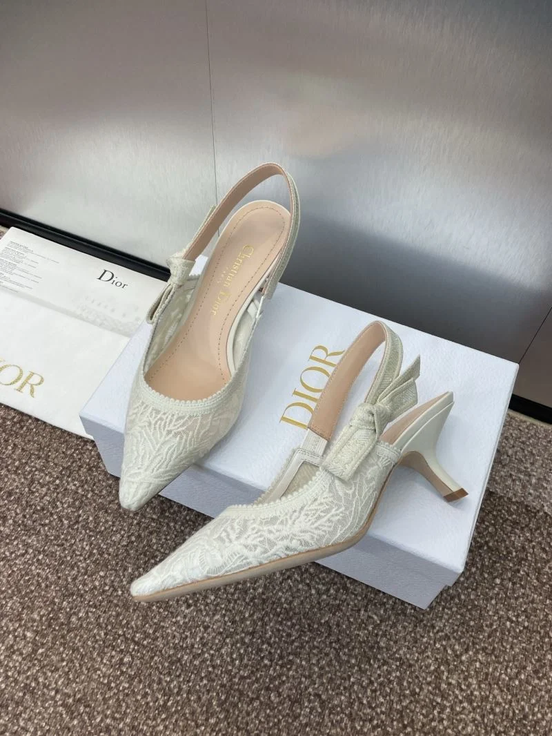 Trendsetting Christian Dior Sandals 22002