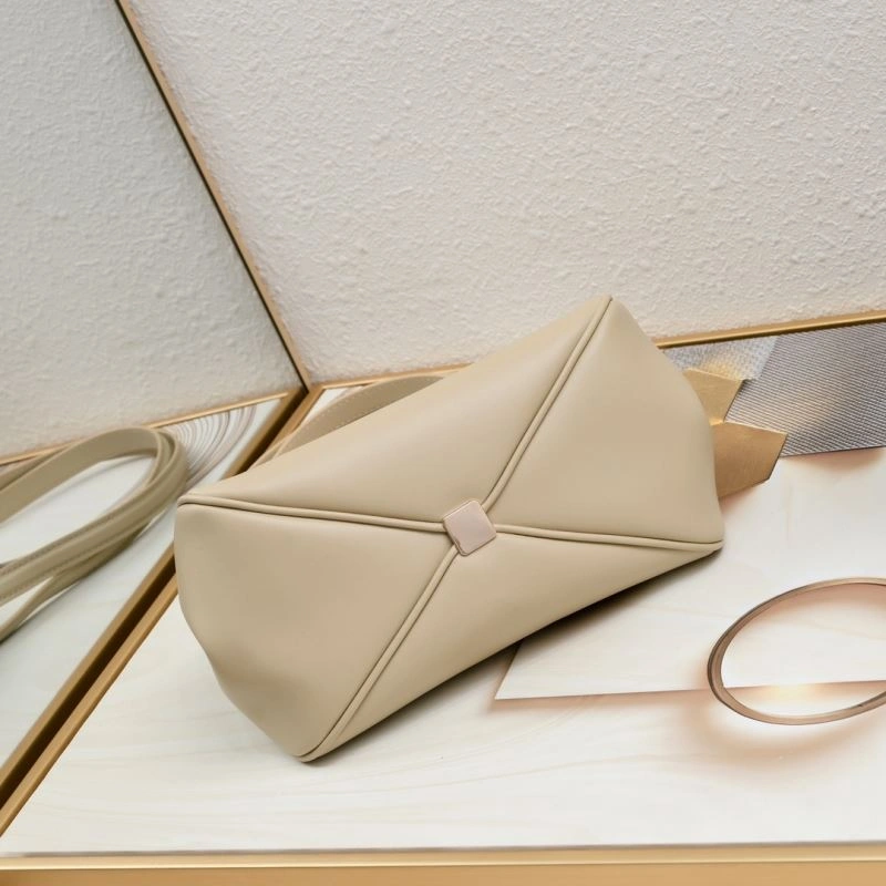 Sustainable Christian Dior Satchel Bags 87801