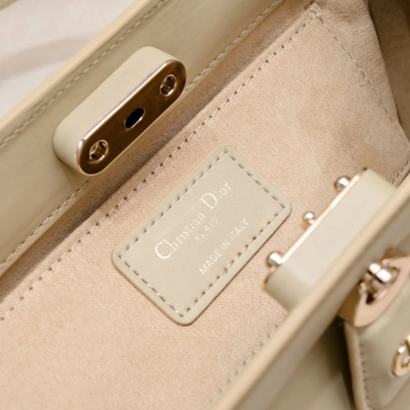 Sustainable Christian Dior Satchel Bags 87801