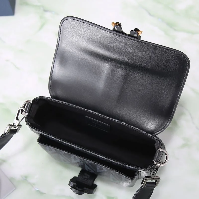 Christian Dior Satchel Bags Snug 46327