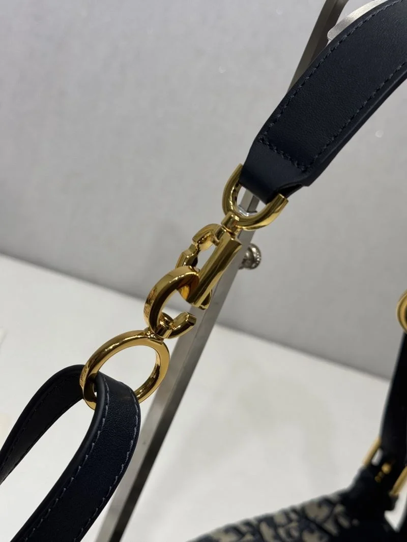 WeatherProof Christian Dior Satchel Bags 46311