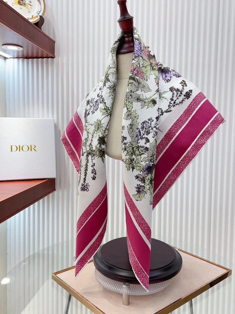 Tailored Christian Dior Scarf 270763