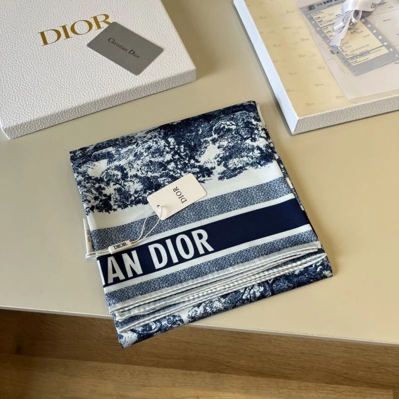 Vibrant Christian Dior Scarf 270728