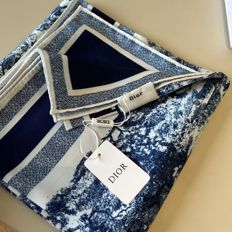 Vibrant Christian Dior Scarf 270728