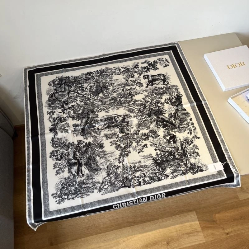 Christian Dior Scarf Trendsetting 270723