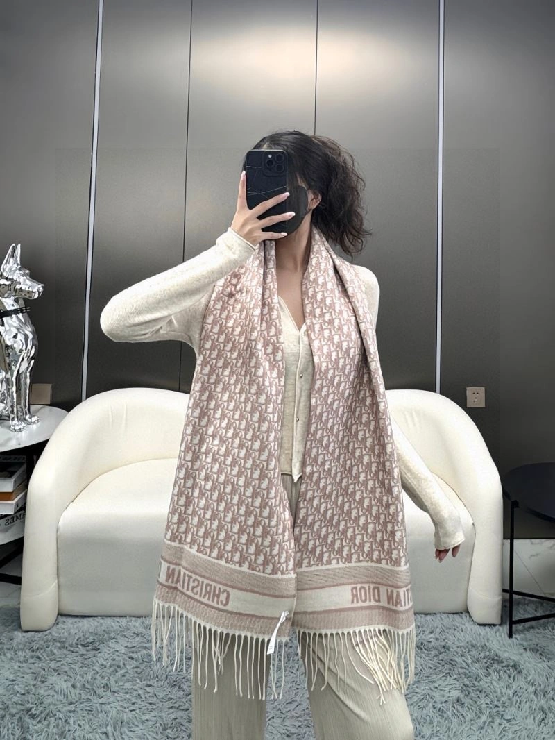 Christian Dior Scarf Effortless 271117