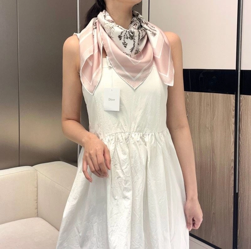 TimelessDesign Christian Dior Scarf 271116