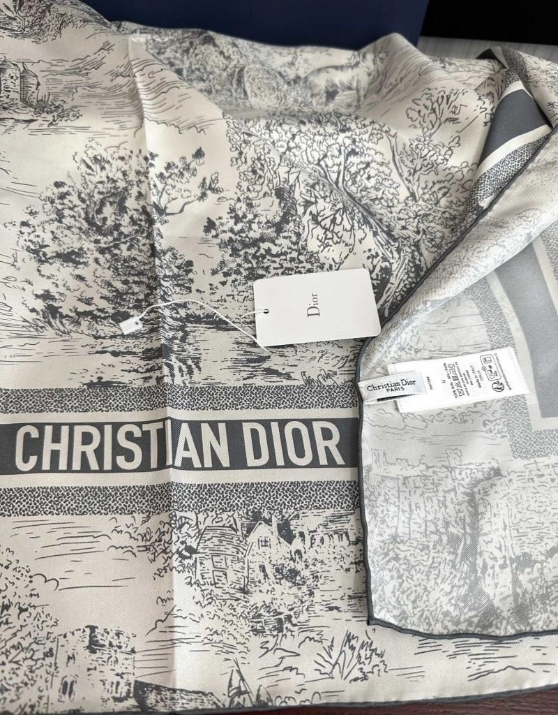 Breathable Christian Dior Scarf 271871
