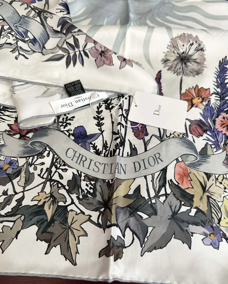 Christian Dior Scarf Sleek 271838