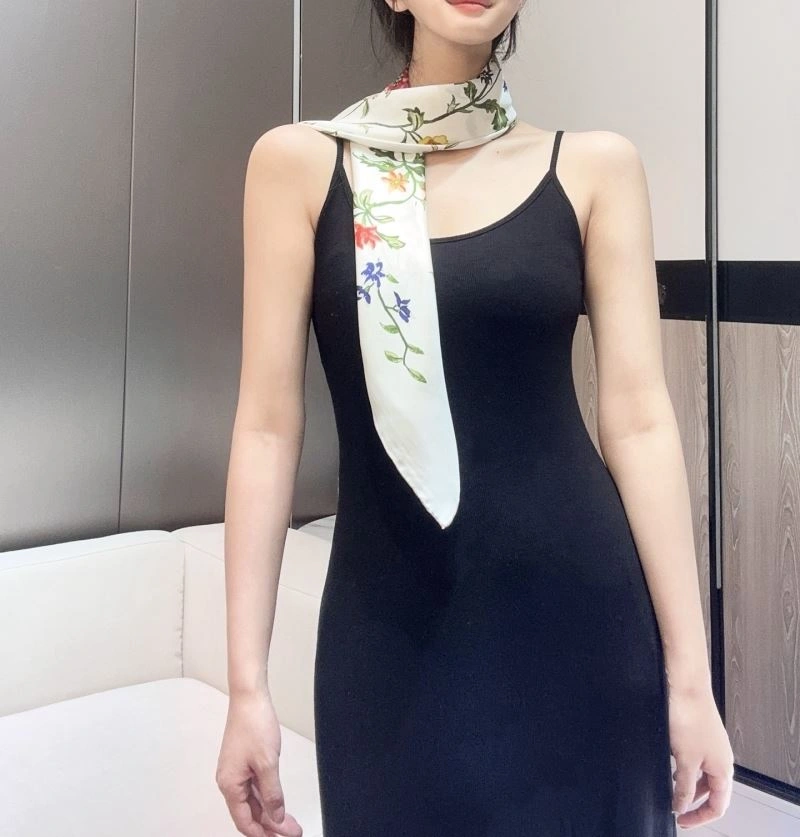 Christian Dior Scarf Functional 271857