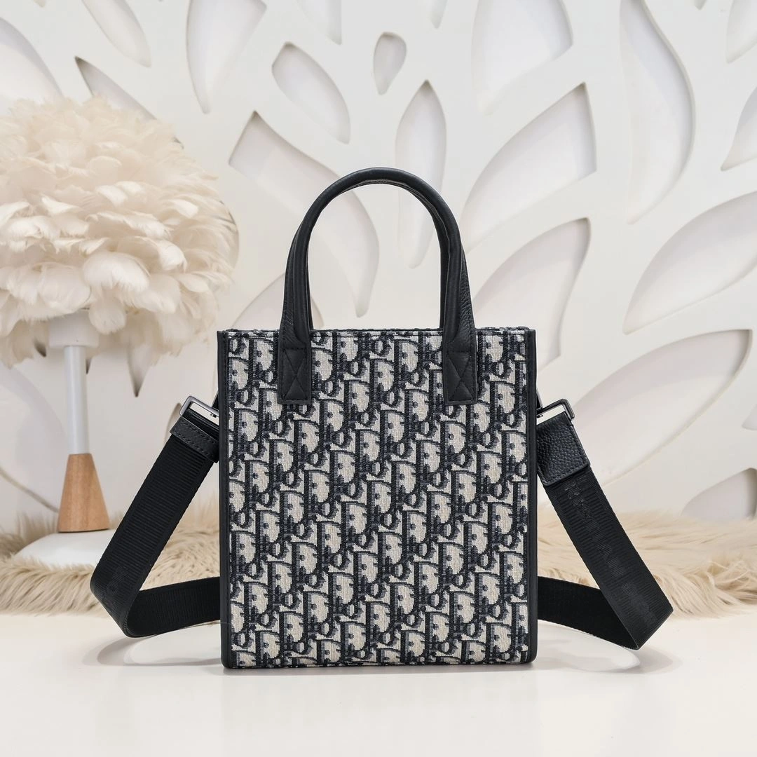 Christian Dior Shopping Bags Trendsetting 91187