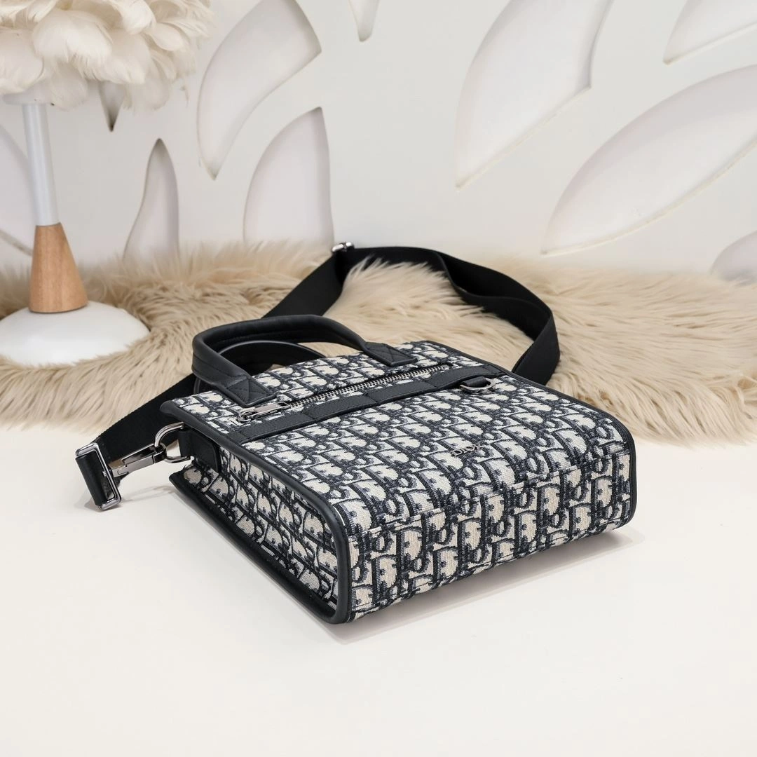 Christian Dior Shopping Bags Trendsetting 91187
