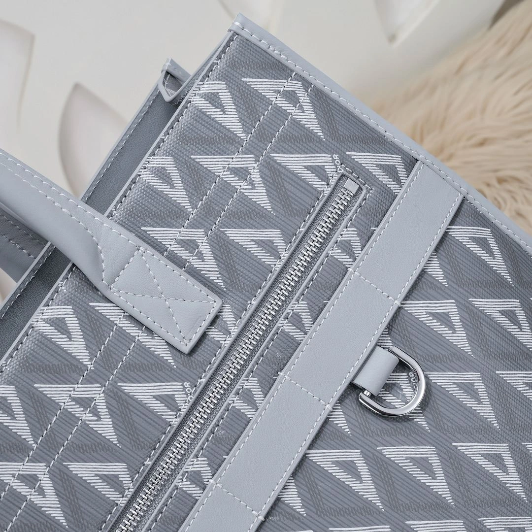 Christian Dior Shopping Bags Resilient 91205