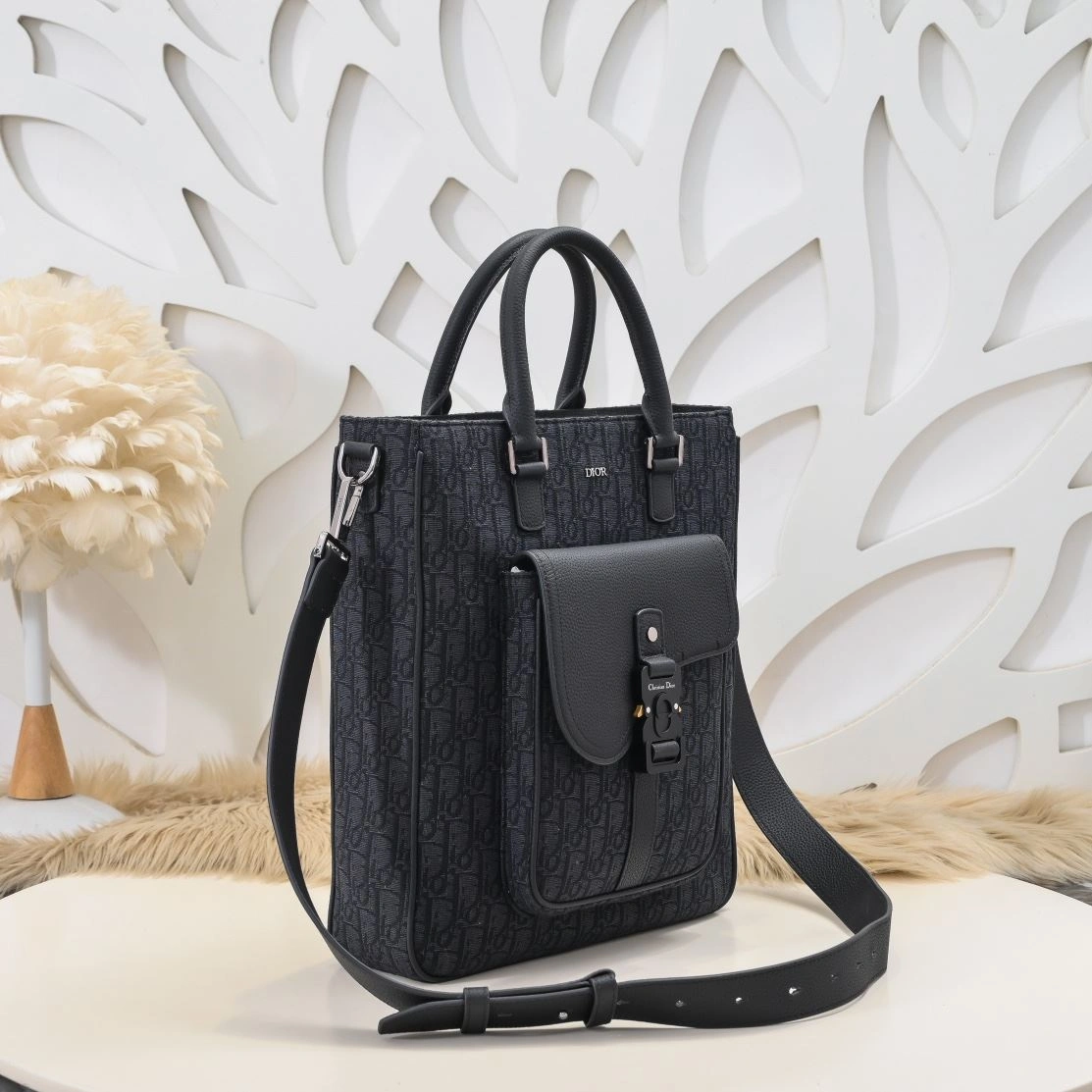 Christian Dior Shopping Bags EyeCatching 91175