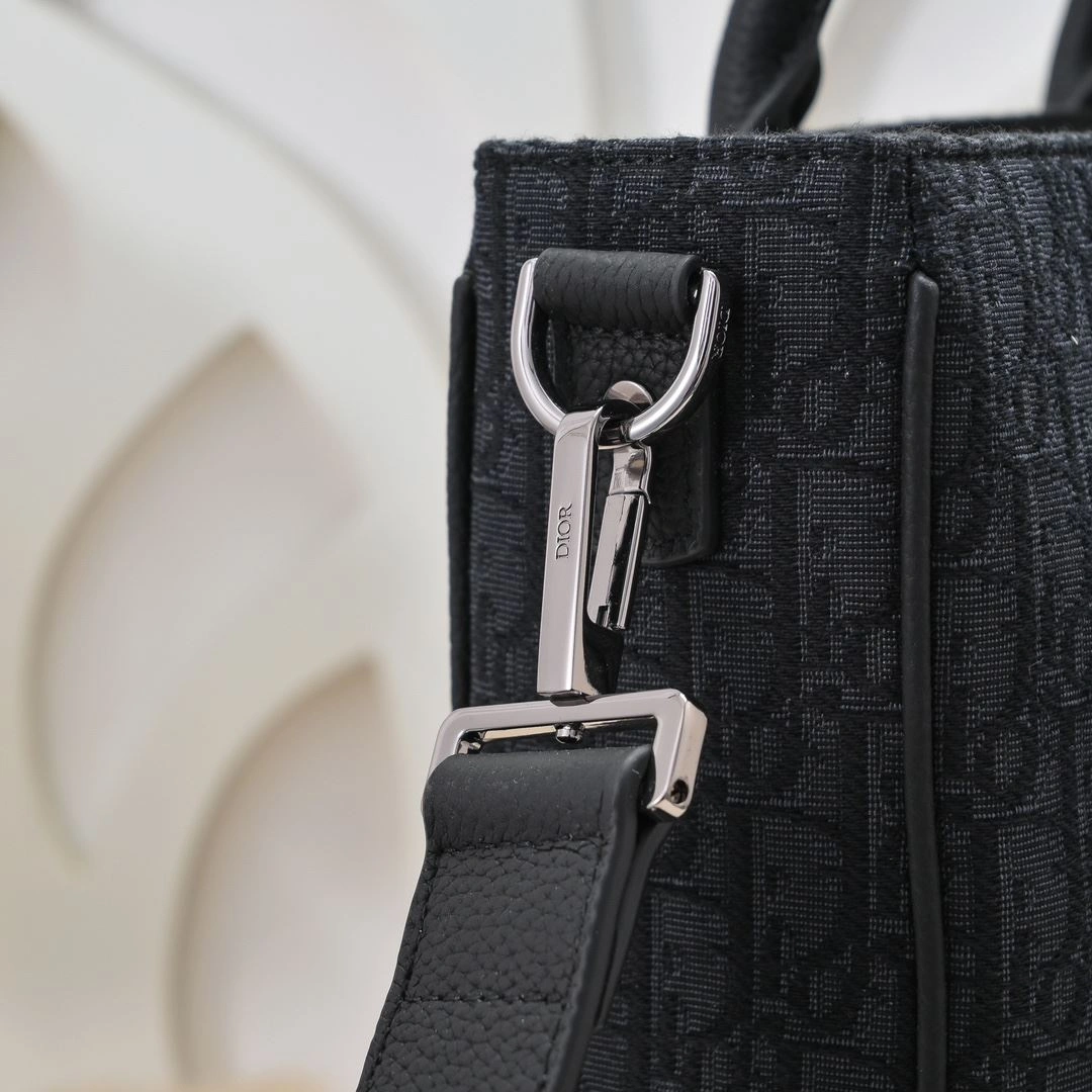 Christian Dior Shopping Bags EyeCatching 91175
