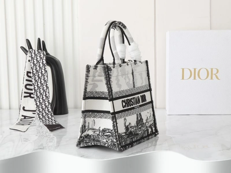 Christian Dior Shopping Bags Bright 87725