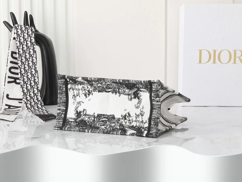 Christian Dior Shopping Bags Bright 87725