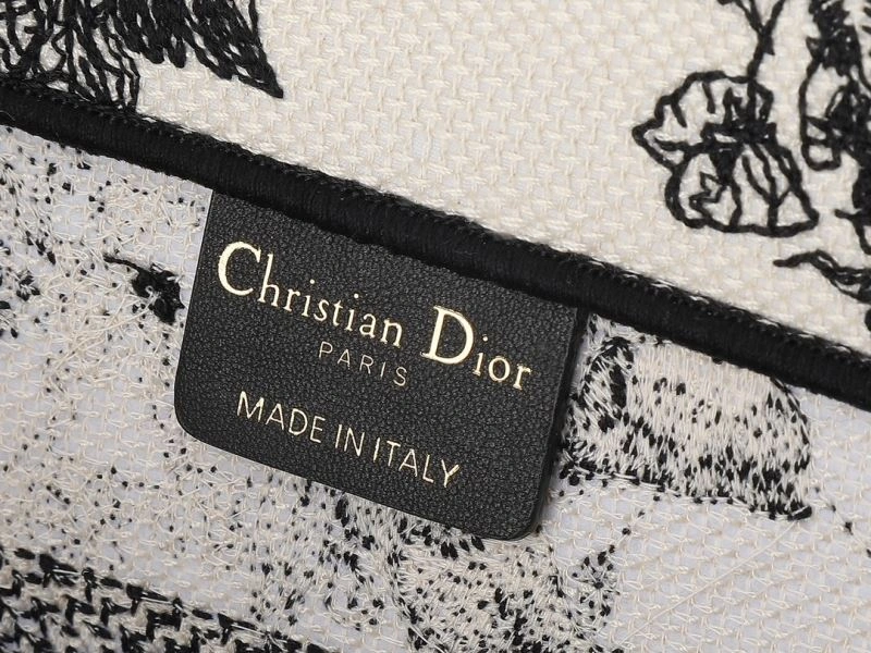 WeatherProof Christian Dior Shopping Bags 87749