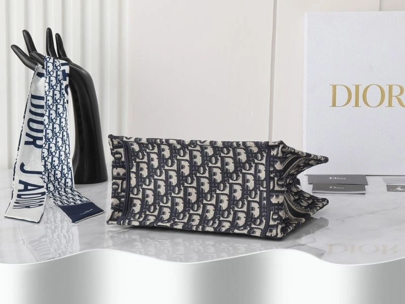 Elegant Christian Dior Shopping Bags 87693
