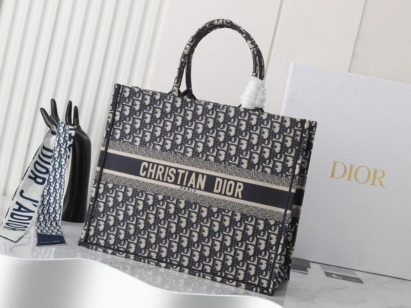 Bright Christian Dior Shopping Bags 78865