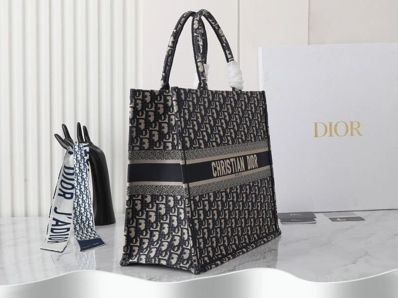 Bright Christian Dior Shopping Bags 78865
