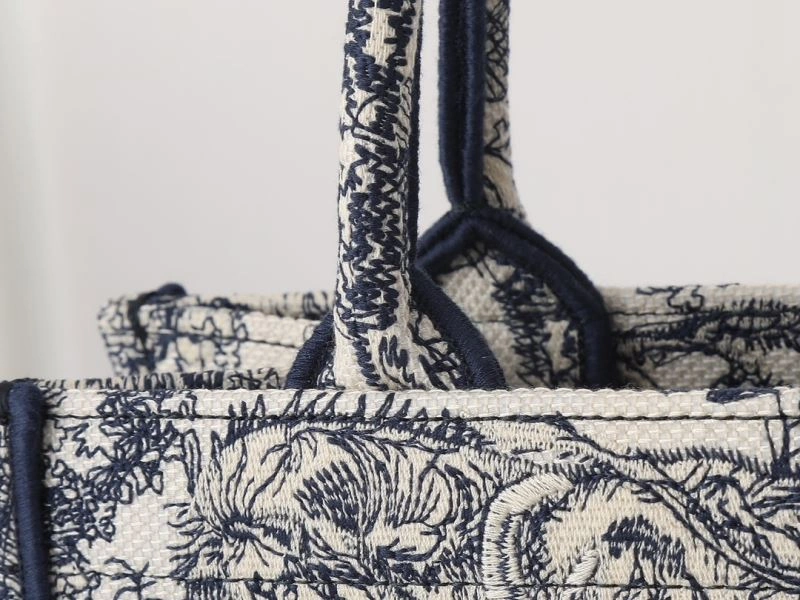 Versatile Christian Dior Shopping Bags 78984