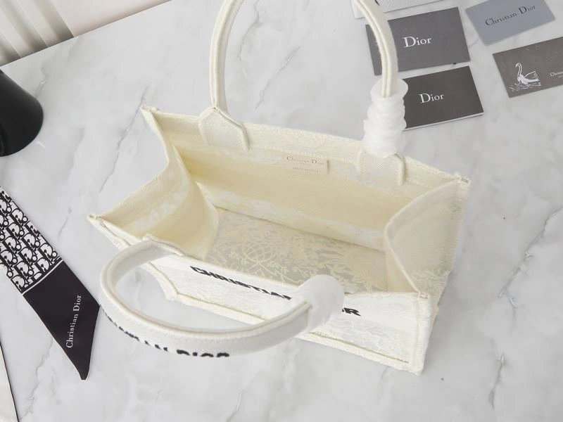 Christian Dior Shopping Bags Refined 87681