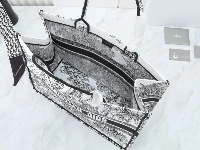 Lightweight Christian Dior Shopping Bags 87674