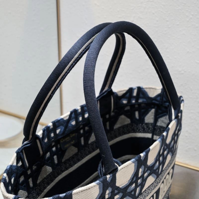 Lightweight Christian Dior Shopping Bags 87657