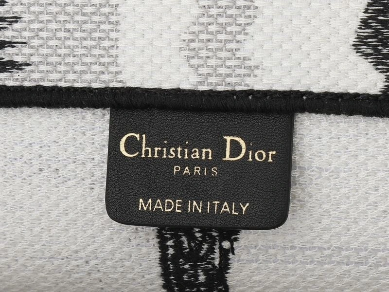 HighQuality Christian Dior Shopping Bags 87658