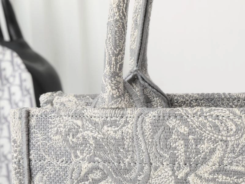 Christian Dior Shopping Bags MoistureWicking 87647