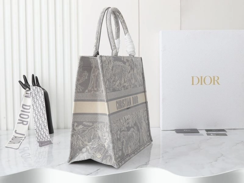 Bright Christian Dior Shopping Bags 87650