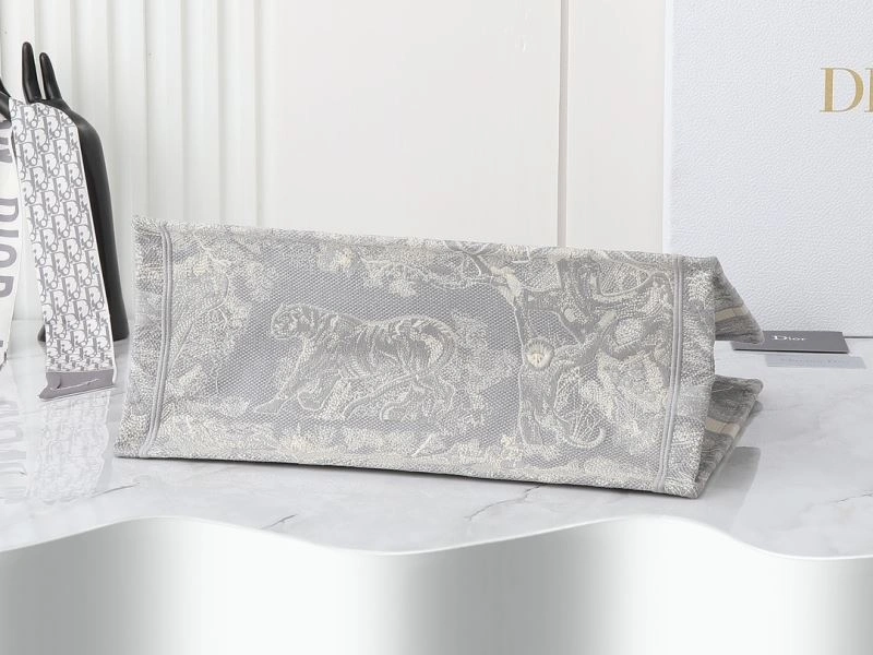 Bright Christian Dior Shopping Bags 87650