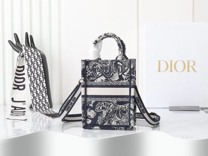 Christian Dior Shopping Bags Durable 87651