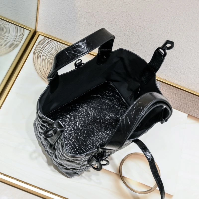 Sleek Christian Dior Shopping Bags 87629