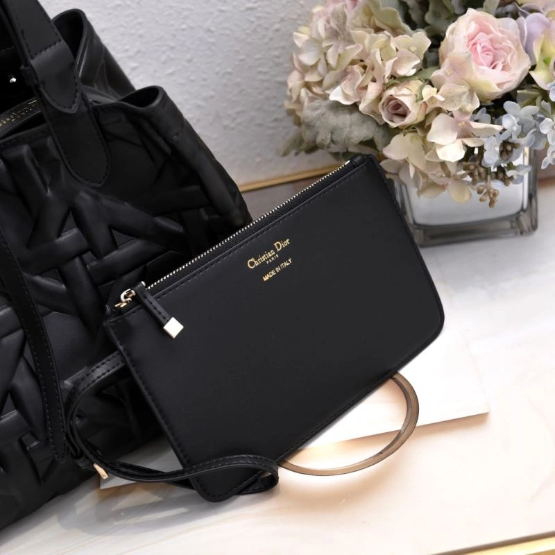 Trendsetting Christian Dior Shopping Bags 87625