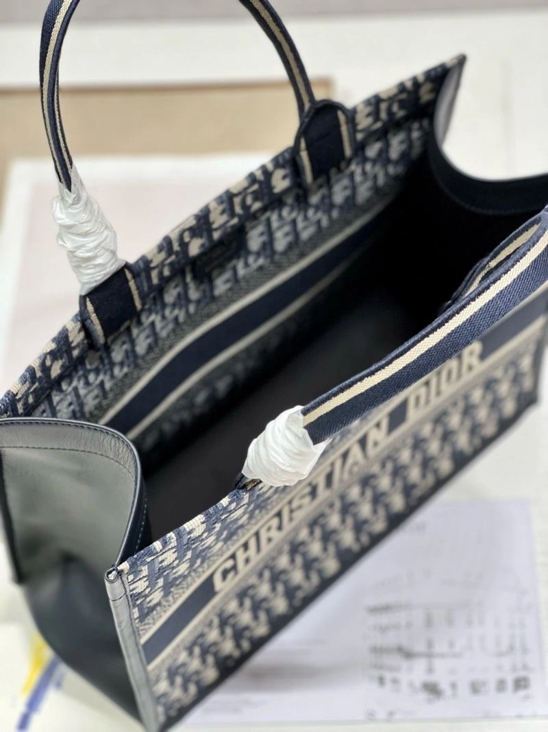 Sustainable Christian Dior Shopping Bags 76245